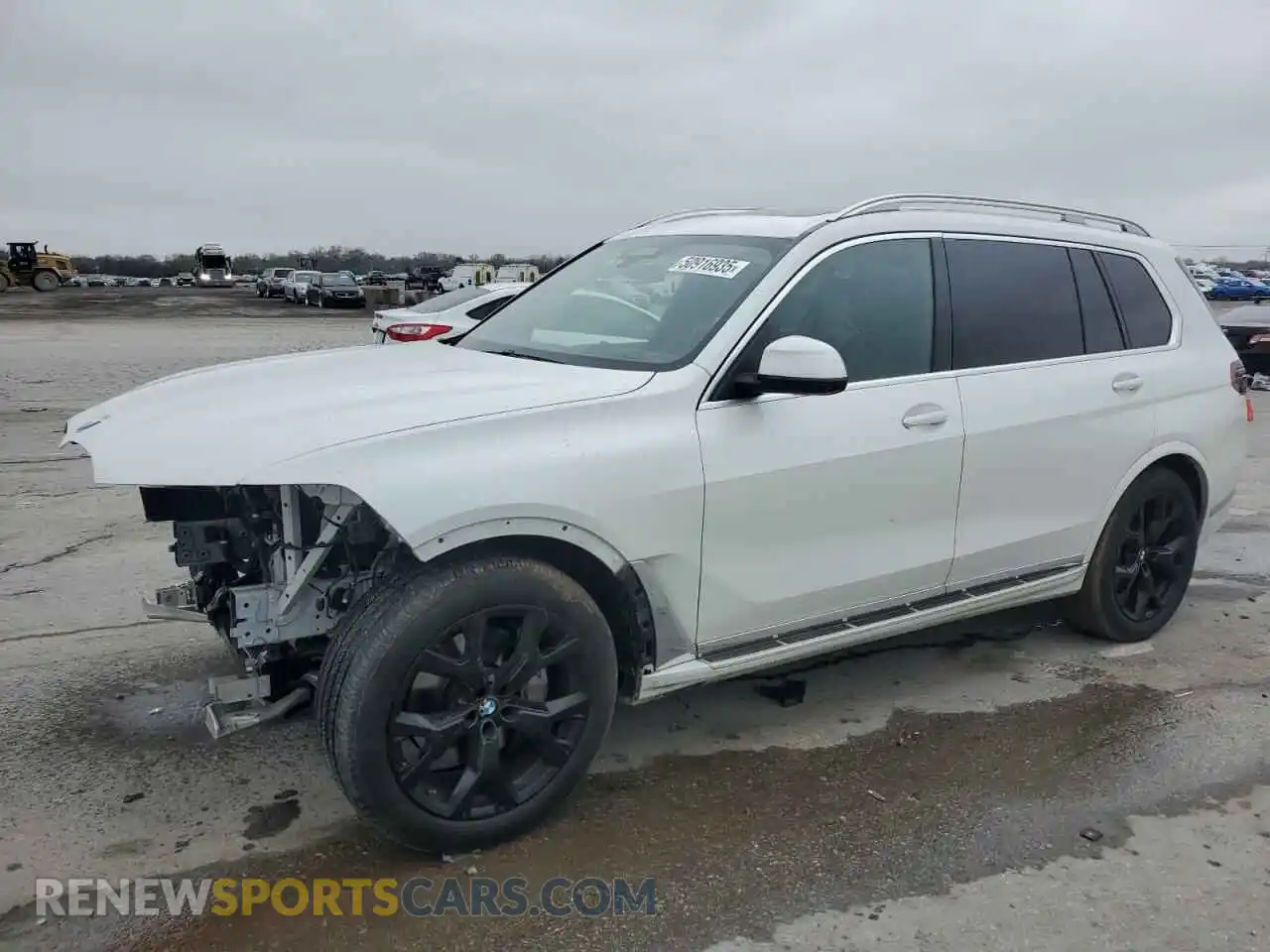 1 Photograph of a damaged car 5UX23EM06R9S67707 BMW X7 2024