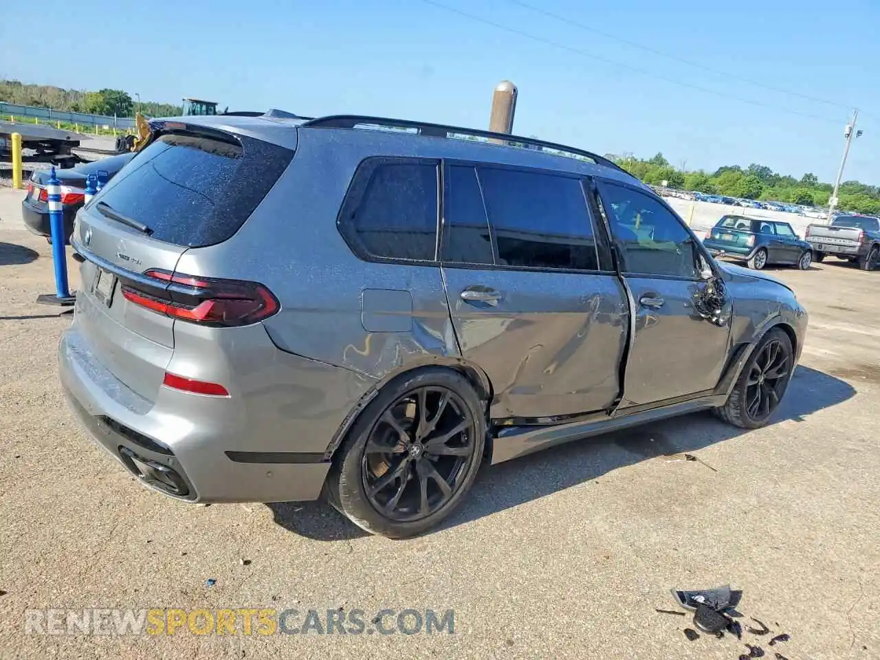 3 fotografías del automóvil dañado 5UX23EM06R9U01213 BMW X7 2024