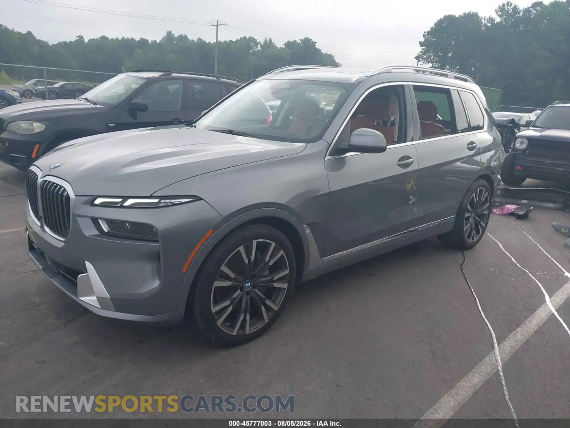 2 Фотография поврежденного автомобиля 5UX23EM06R9U66157 BMW X7 2024