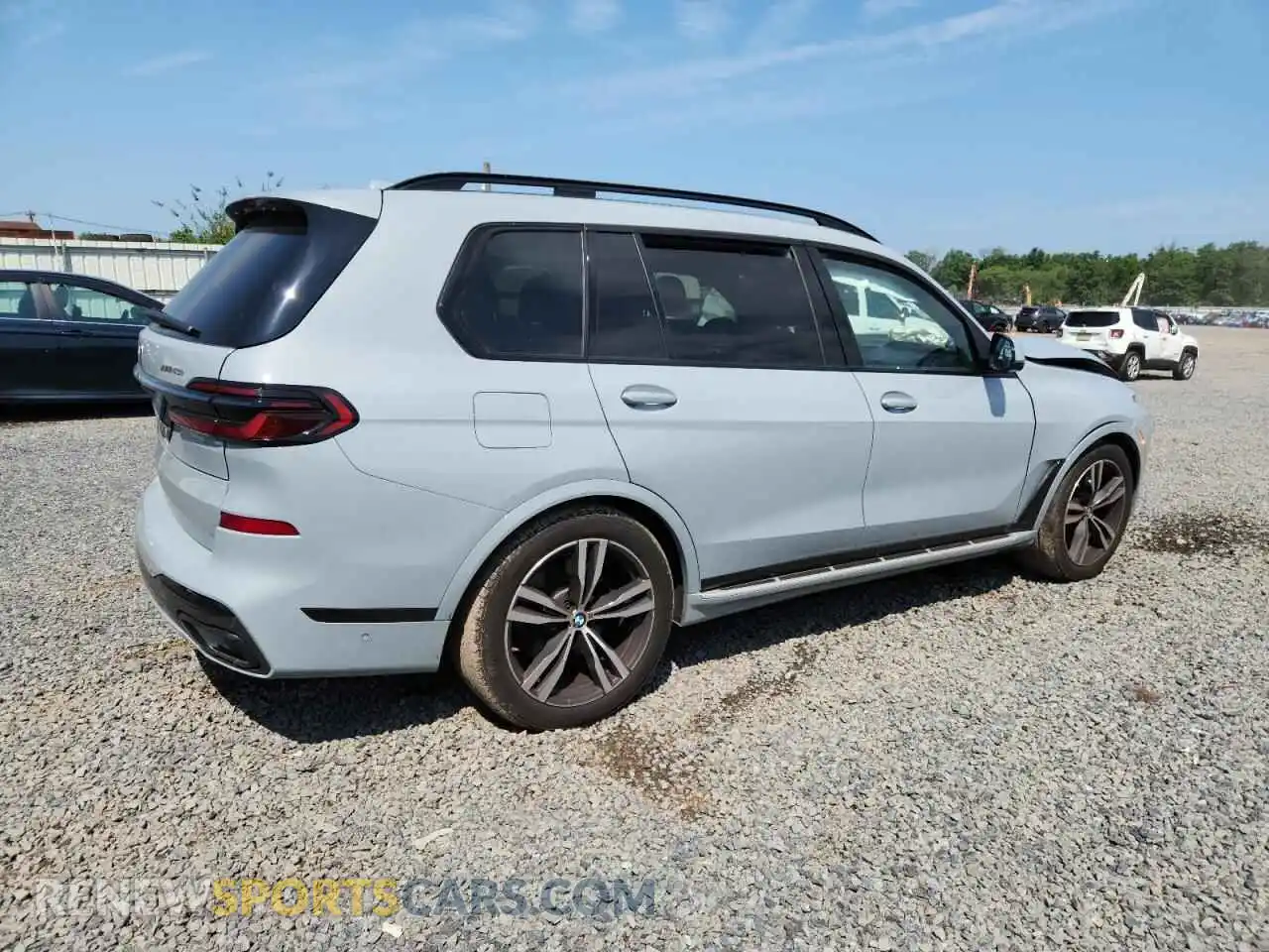 3 Photograph of a damaged car 5UX23EM06R9U84917 BMW X7 2024