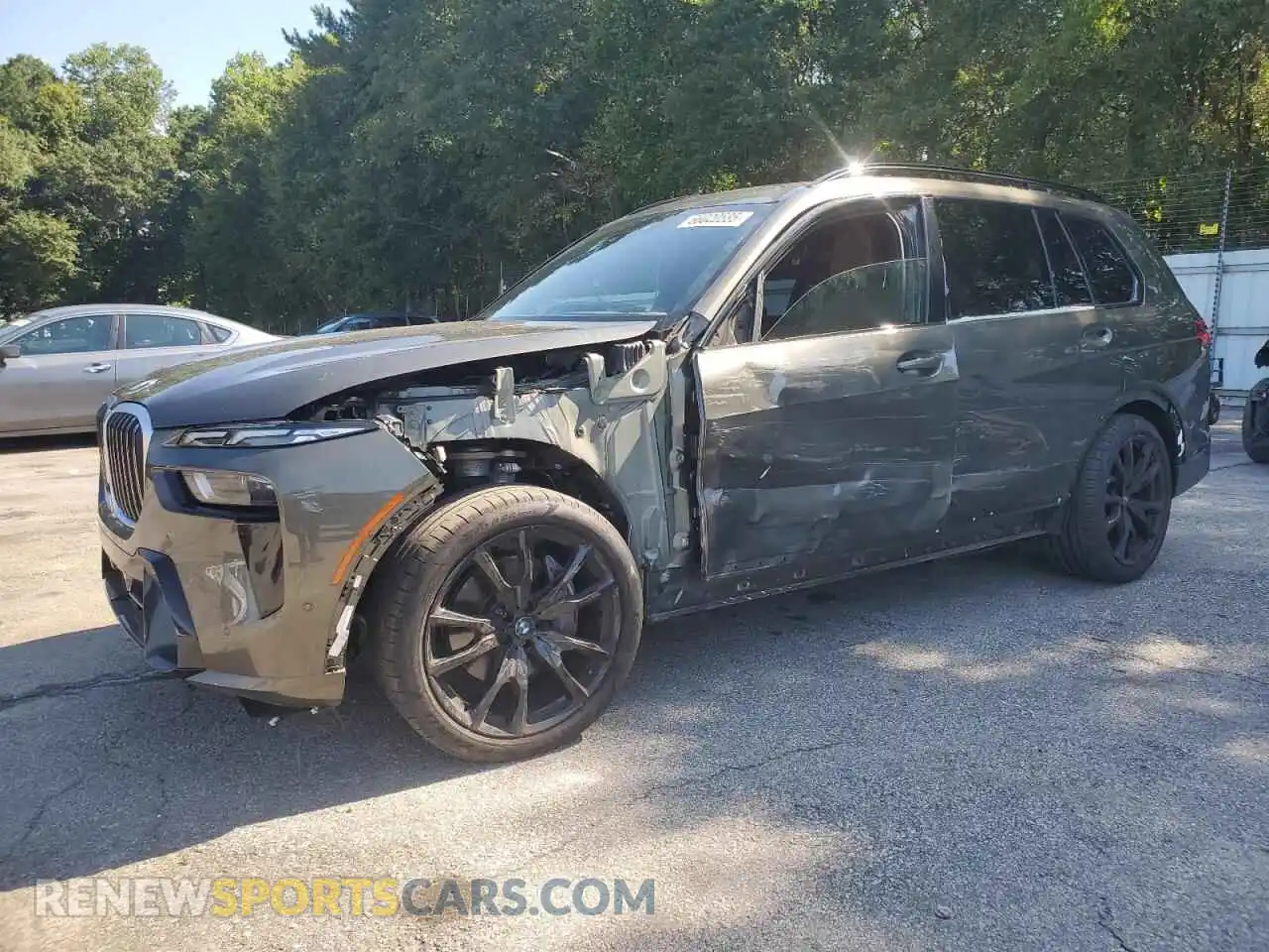 1 Photograph of a damaged car 5UX23EM06R9W06899 BMW X7 2024