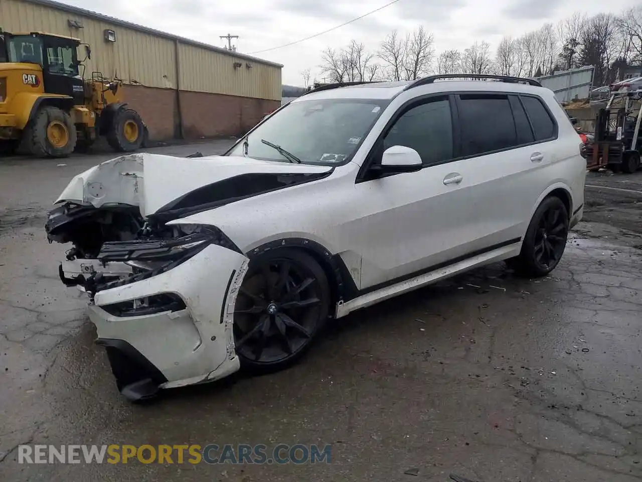 1 Photograph of a damaged car 5UX23EM07R9S12750 BMW X7 2024