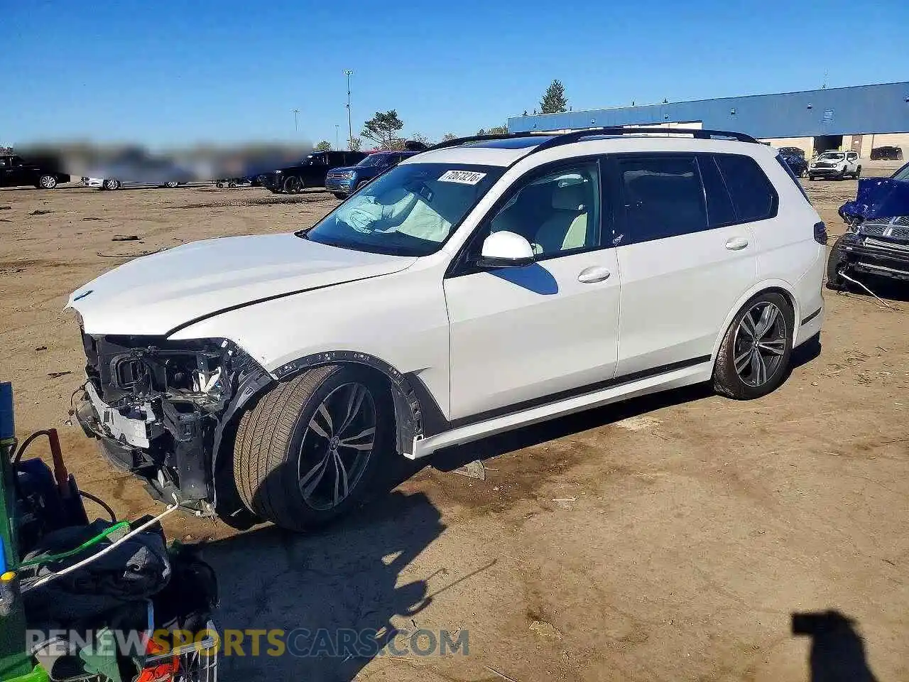 1 Фотография поврежденного автомобиля 5UX23EM07R9S99372 BMW X7 2024