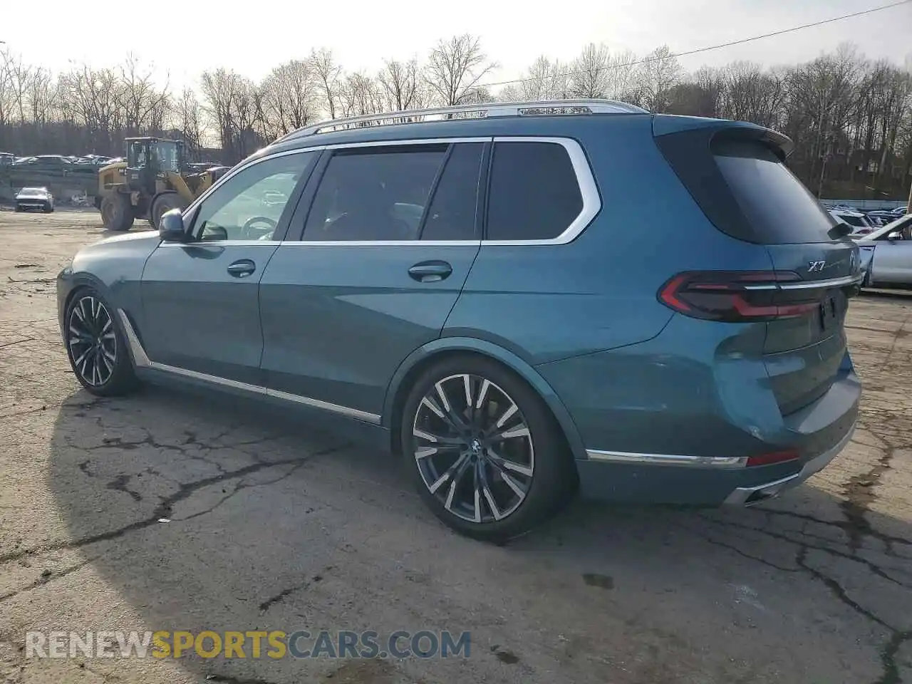 2 Photograph of a damaged car 5UX23EM07R9U53949 BMW X7 2024