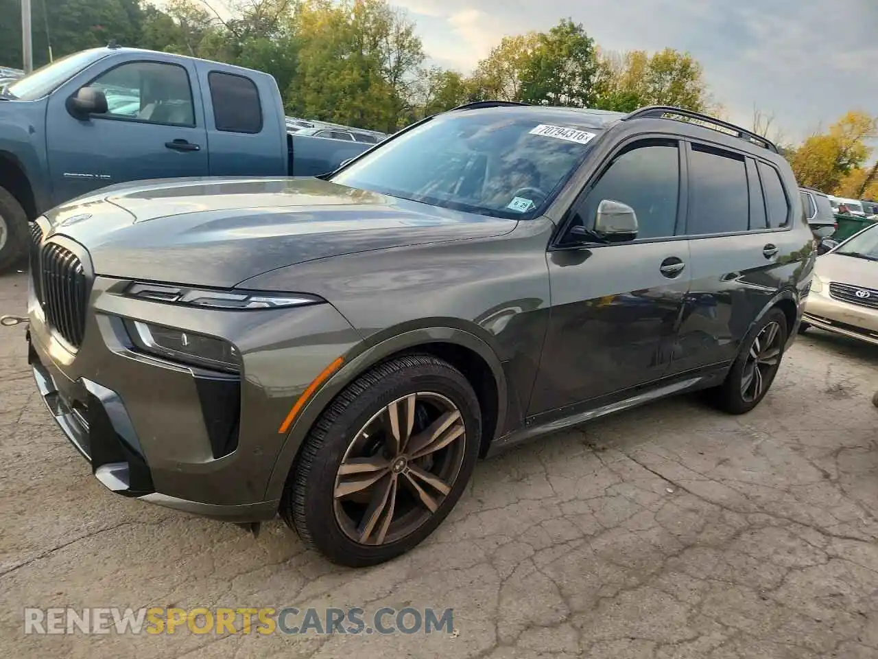 1 fotografías del automóvil dañado 5UX23EM07R9V96478 BMW X7 2024