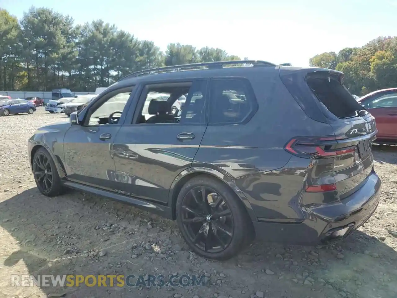 2 Photograph of a damaged car 5UX23EM07R9V99980 BMW X7 2024