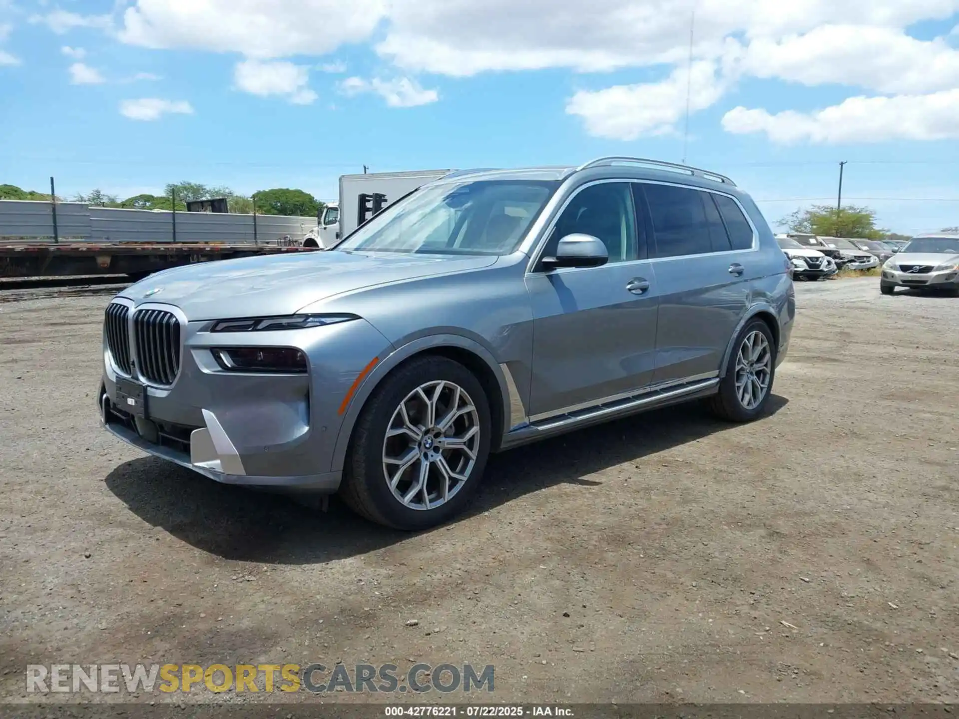 2 Фотография поврежденного автомобиля 5UX23EM08R9S18024 BMW X7 2024