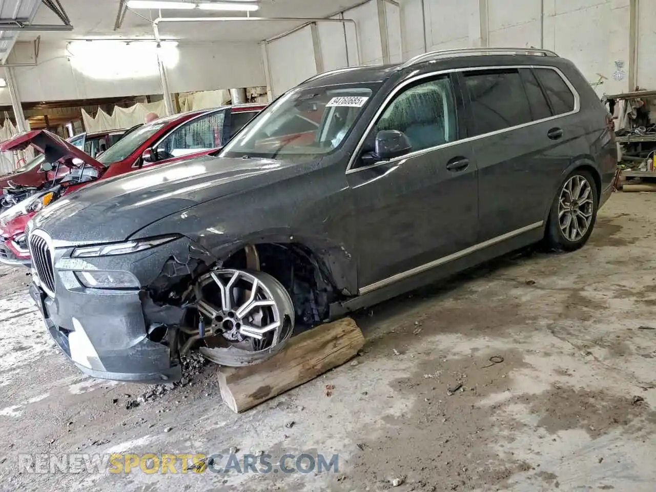 1 Фотография поврежденного автомобиля 5UX23EM08R9T40723 BMW X7 2024