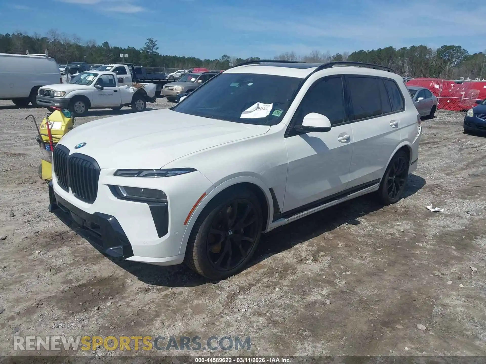 2 Photograph of a damaged car 5UX23EM08R9T89565 BMW X7 2024