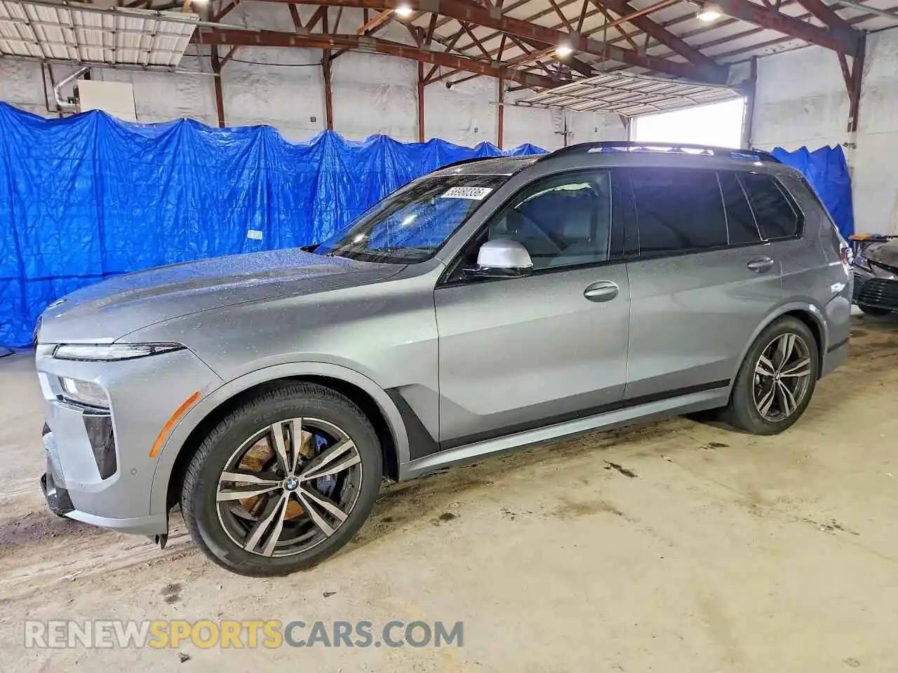 1 Photograph of a damaged car 5UX23EM09R9S30716 BMW X7 2024