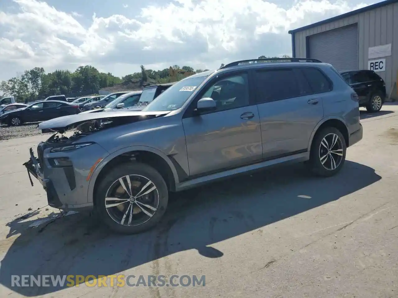 1 Photograph of a damaged car 5UX23EM09R9U64645 BMW X7 2024