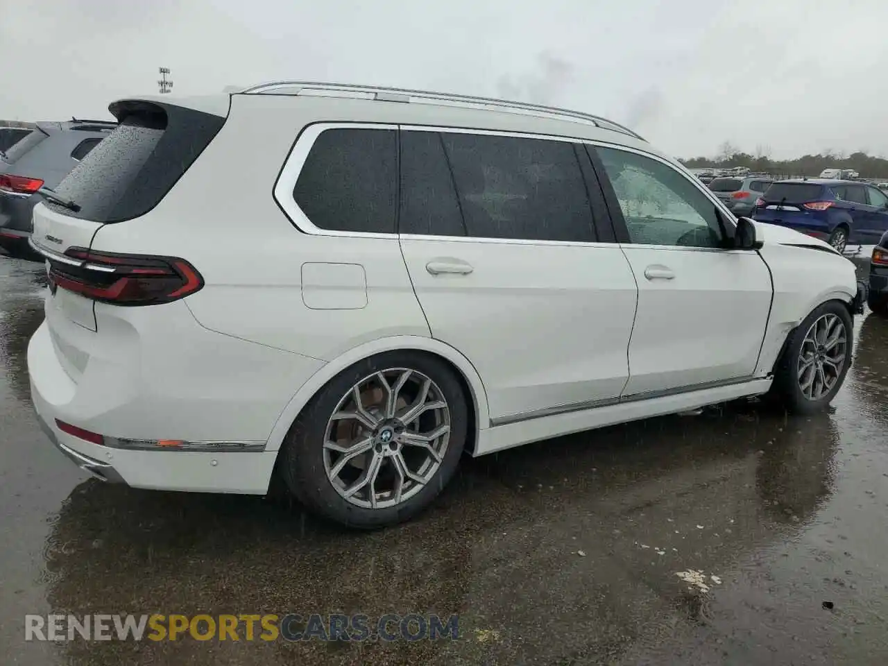 3 fotografías del automóvil dañado 5UX23EM09R9U73510 BMW X7 2024
