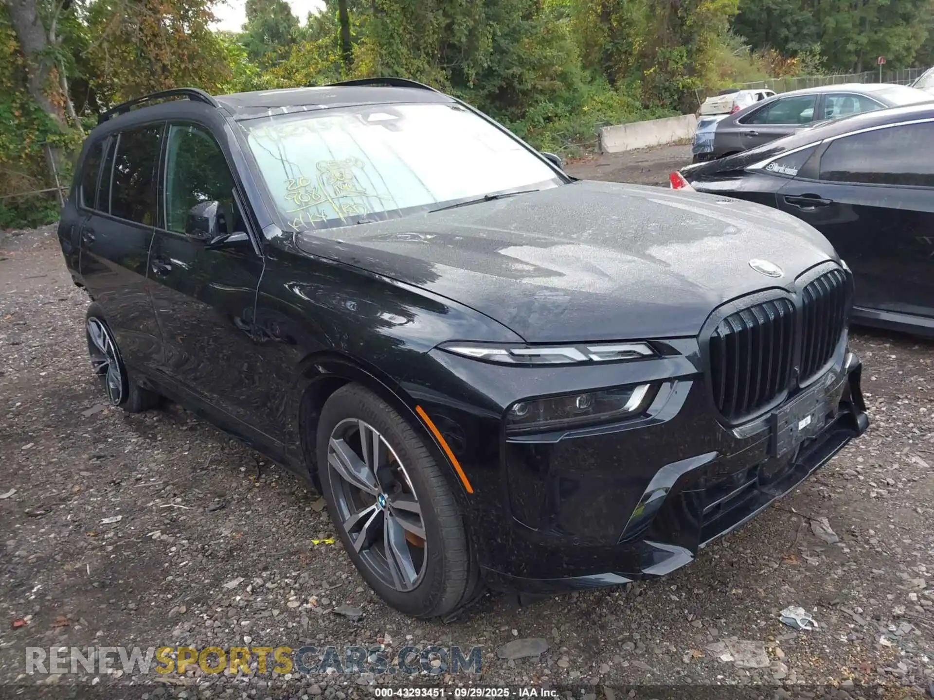 1 fotografías del automóvil dañado 5UX23EM09R9U96706 BMW X7 2024