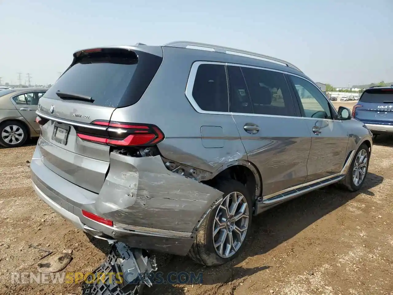 3 Фотография поврежденного автомобиля 5UX23EM09R9V53793 BMW X7 2024