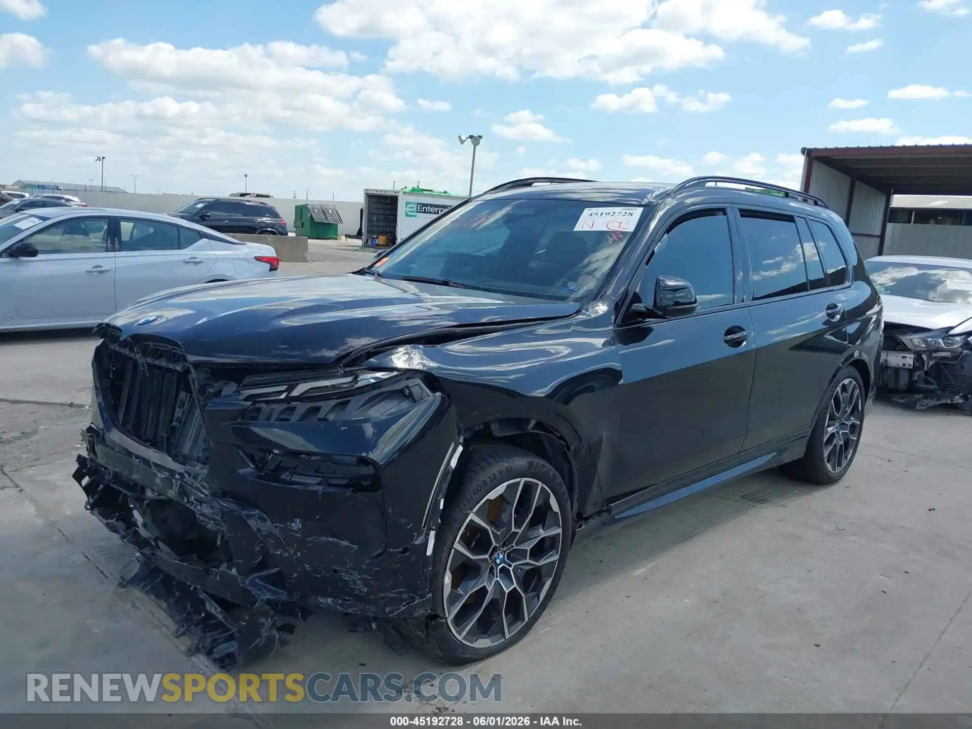 2 Фотография поврежденного автомобиля 5UX23EM09R9V96627 BMW X7 2024