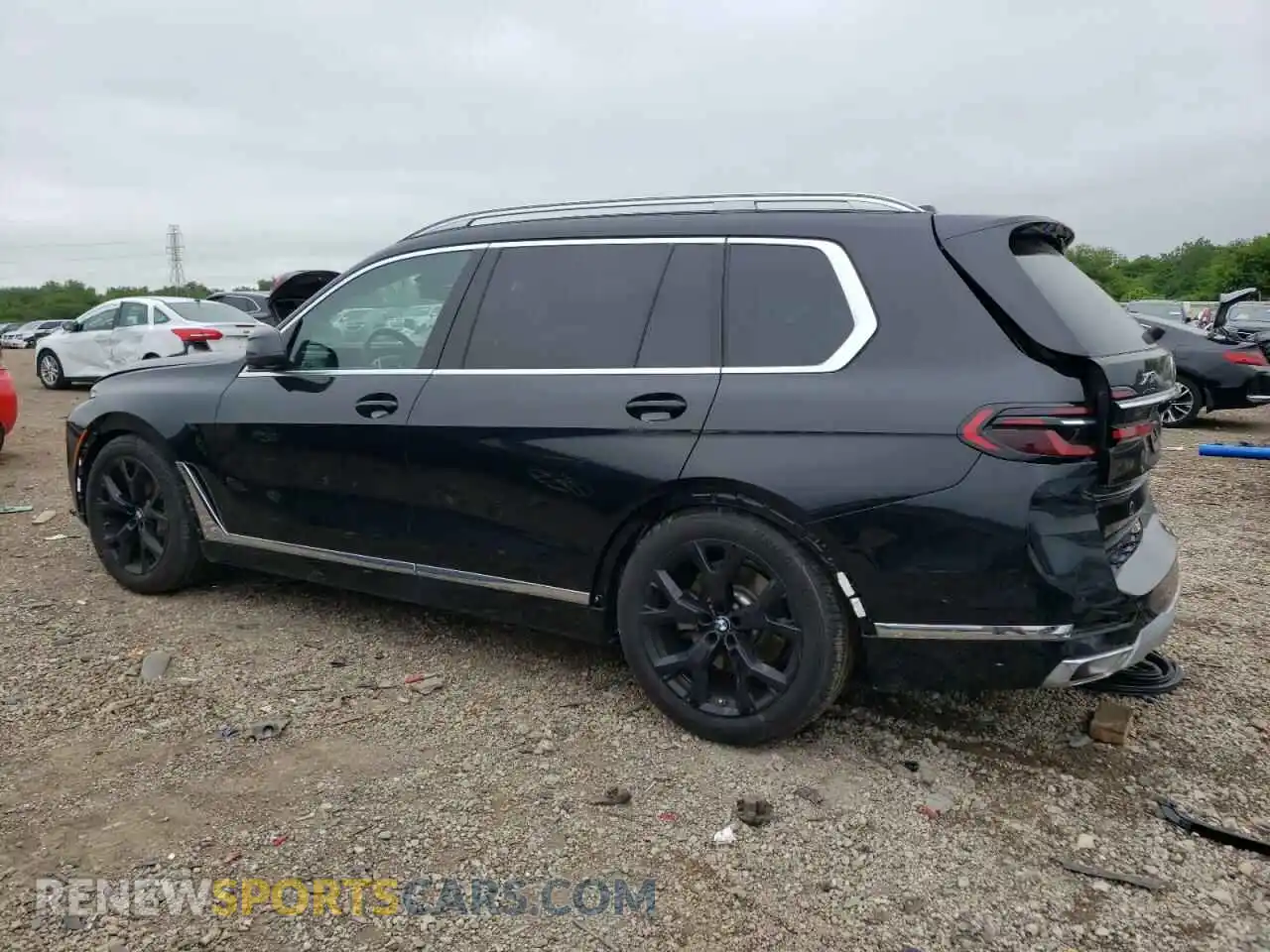 2 fotografías del automóvil dañado 5UX23EM0XR9S31311 BMW X7 2024