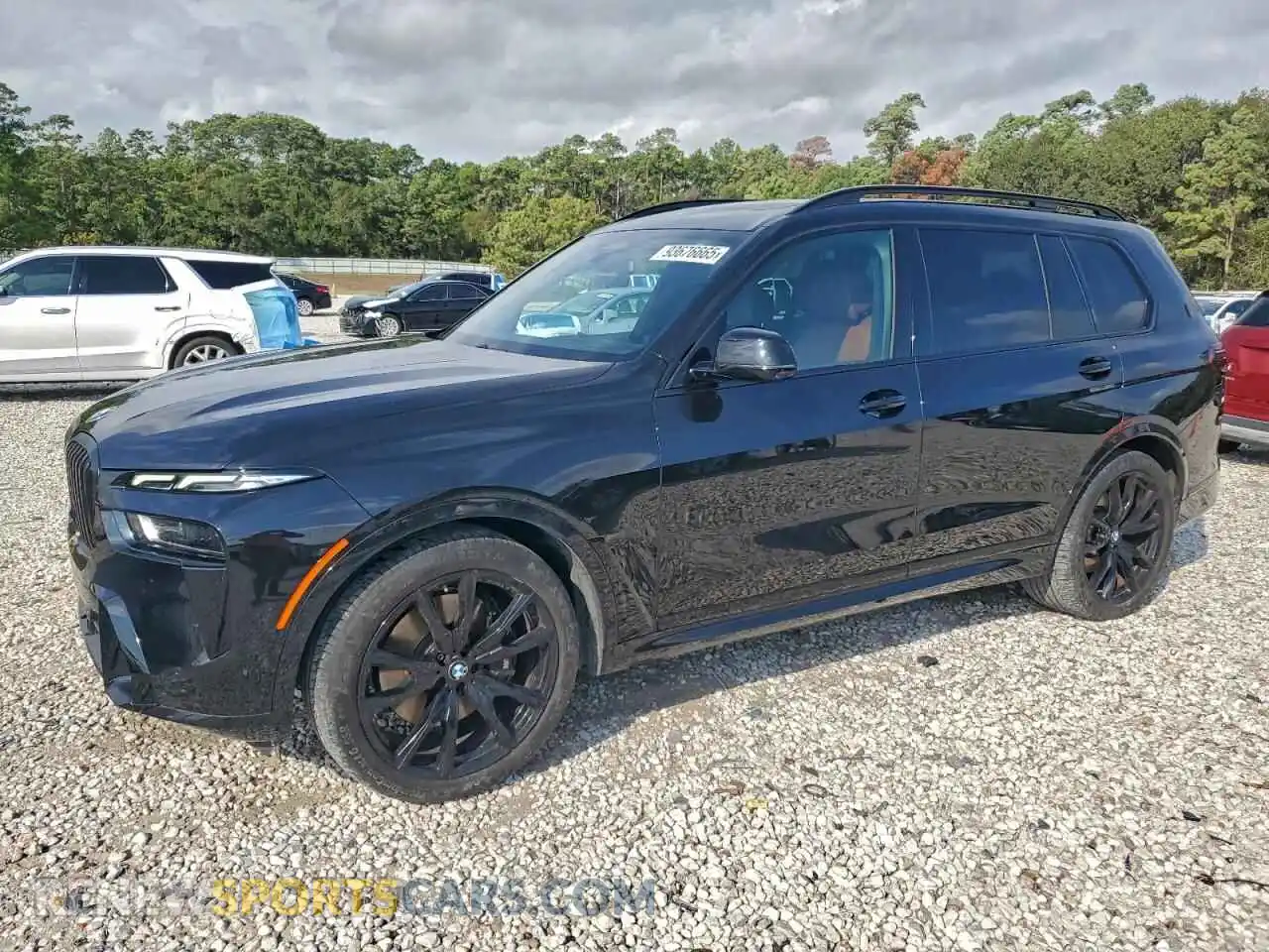 1 Photograph of a damaged car 5UX23EM0XR9S34239 BMW X7 2024