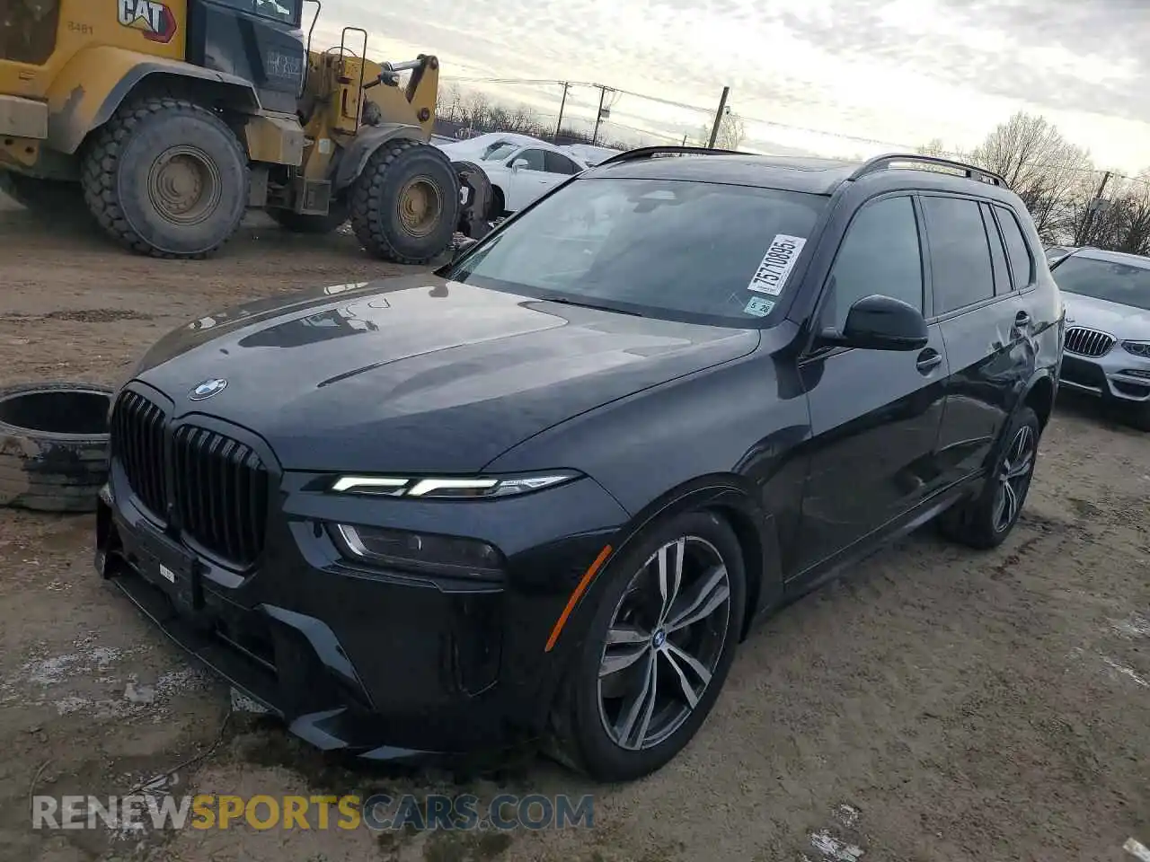 1 Фотография поврежденного автомобиля 5UX23EM0XR9S48108 BMW X7 2024