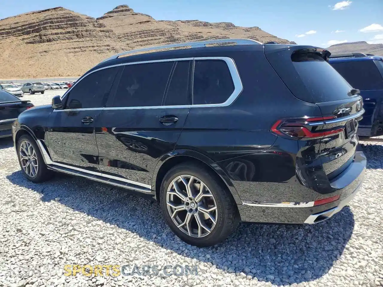 2 Фотография поврежденного автомобиля 5UX23EM0XR9T18772 BMW X7 2024