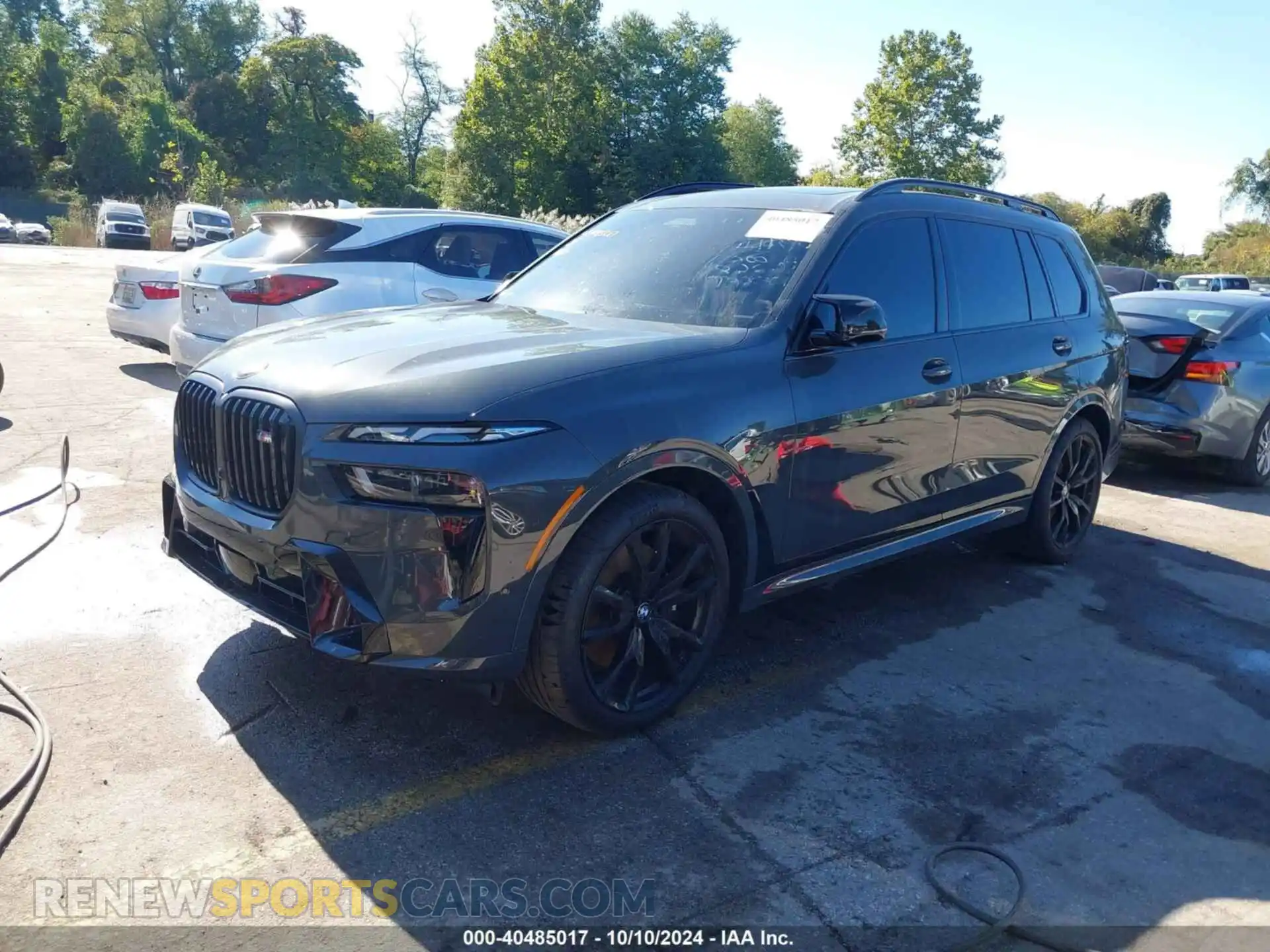 2 Фотография поврежденного автомобиля 5UX33EM04R9S38551 BMW X7 2024