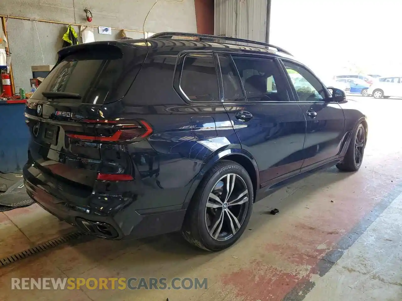 3 Фотография поврежденного автомобиля 5UX33EM0XR9V87293 BMW X7 2024