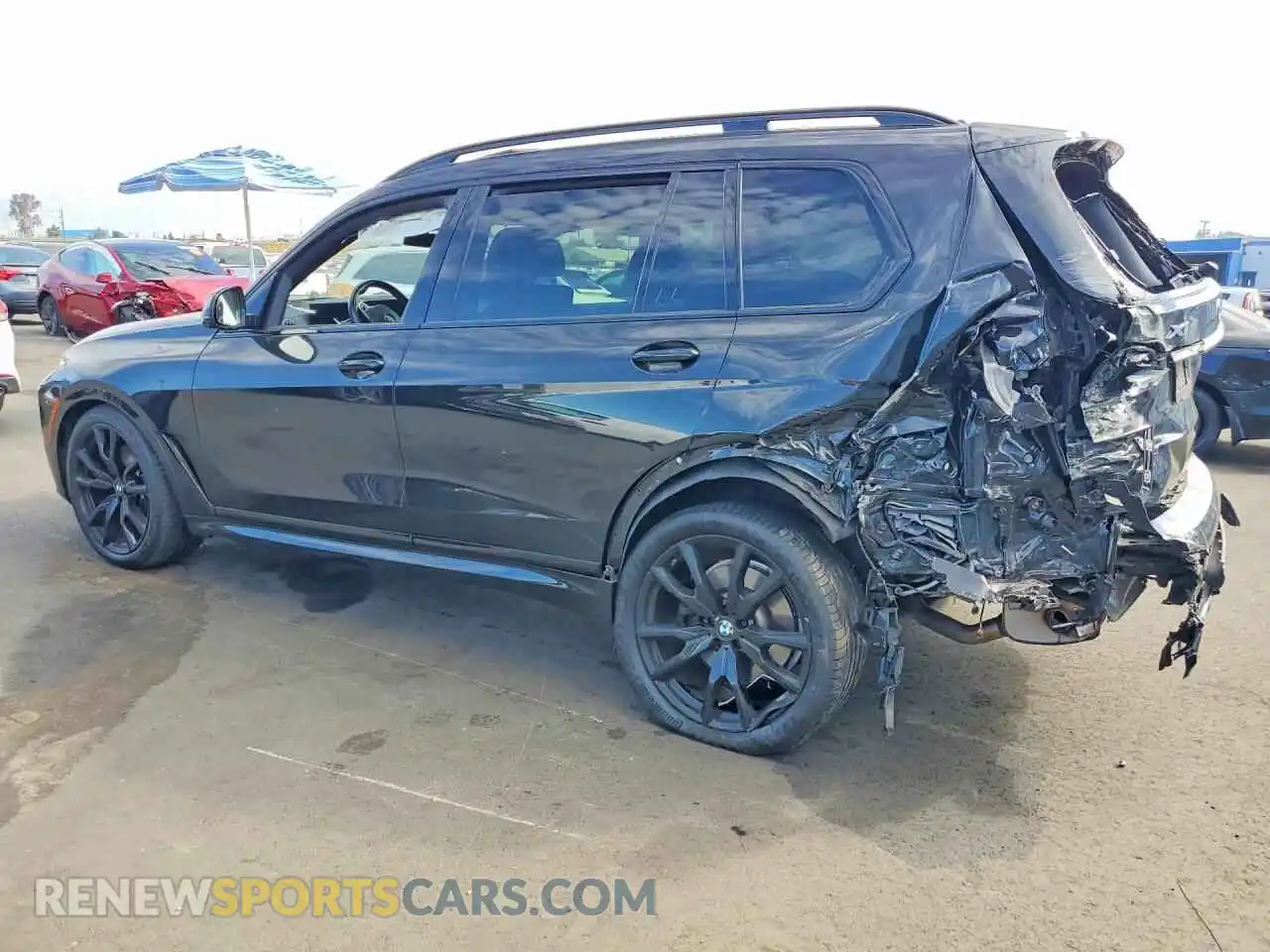 2 Photograph of a damaged car 5UX23EM00S9W95763 BMW X7 2025