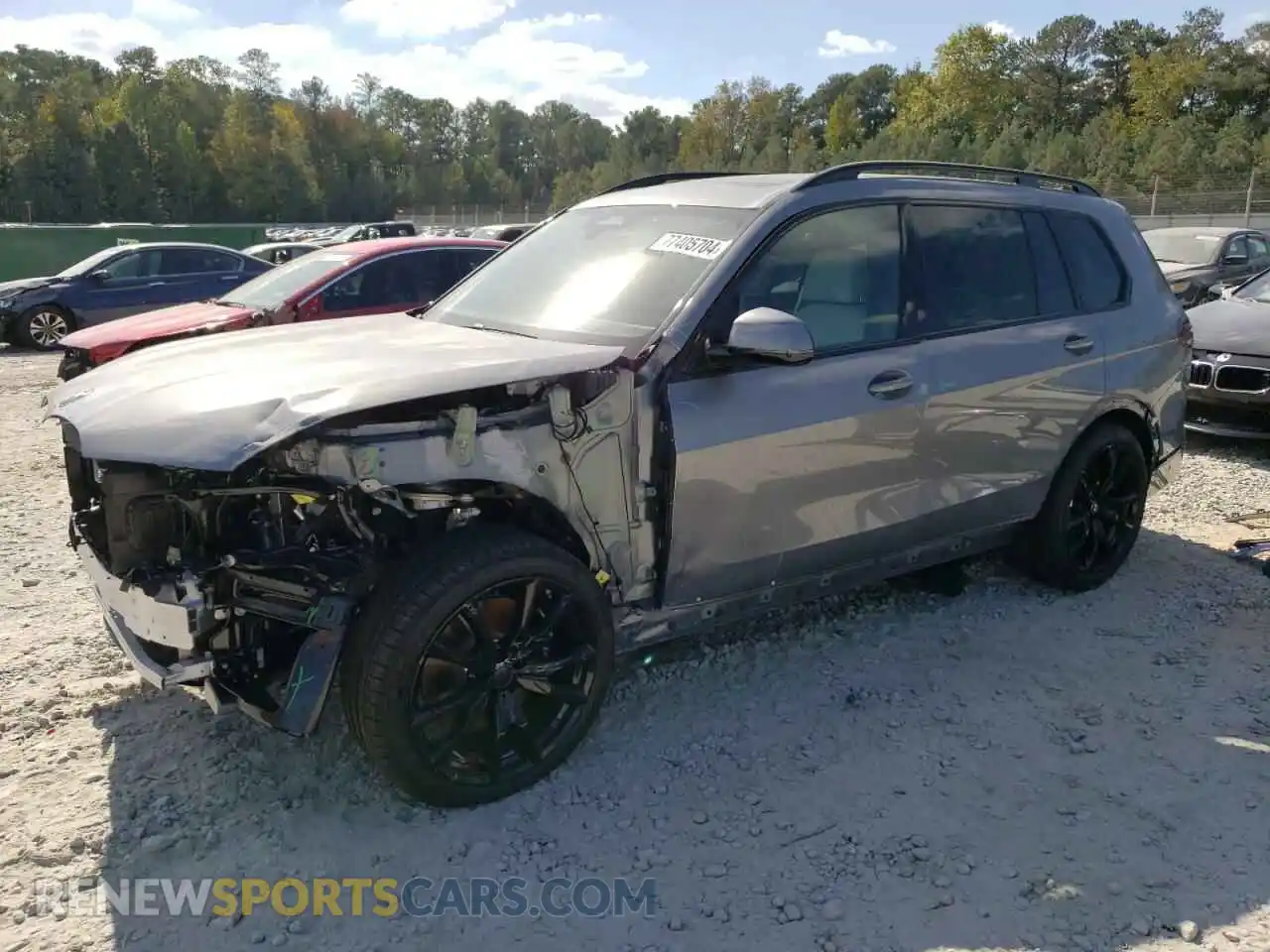 1 Photograph of a damaged car 5UX23EM00S9W98100 BMW X7 2025