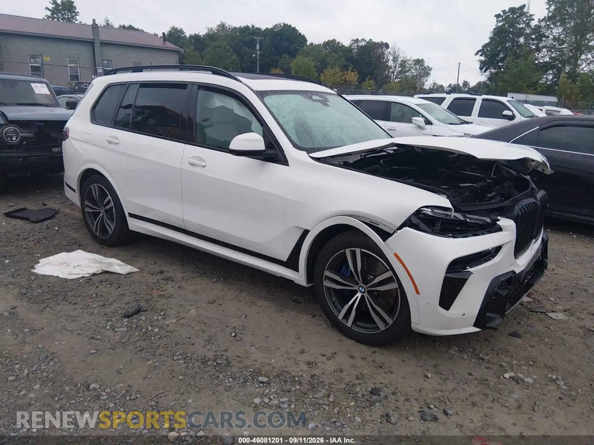 1 Photograph of a damaged car 5UX23EM00S9Z78695 BMW X7 2025