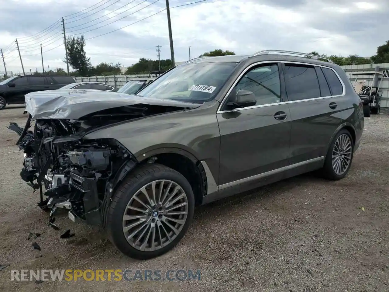 1 Photograph of a damaged car 5UX23EM01S9W42750 BMW X7 2025