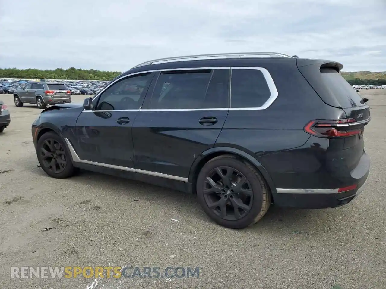 2 Photograph of a damaged car 5UX23EM02S9Z55807 BMW X7 2025