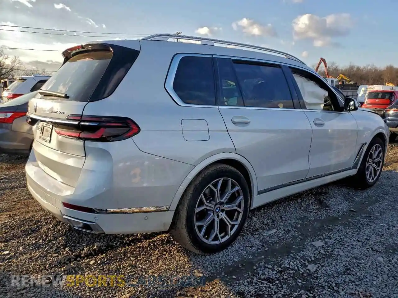 3 Photograph of a damaged car 5UX23EM02S9Z89939 BMW X7 2025