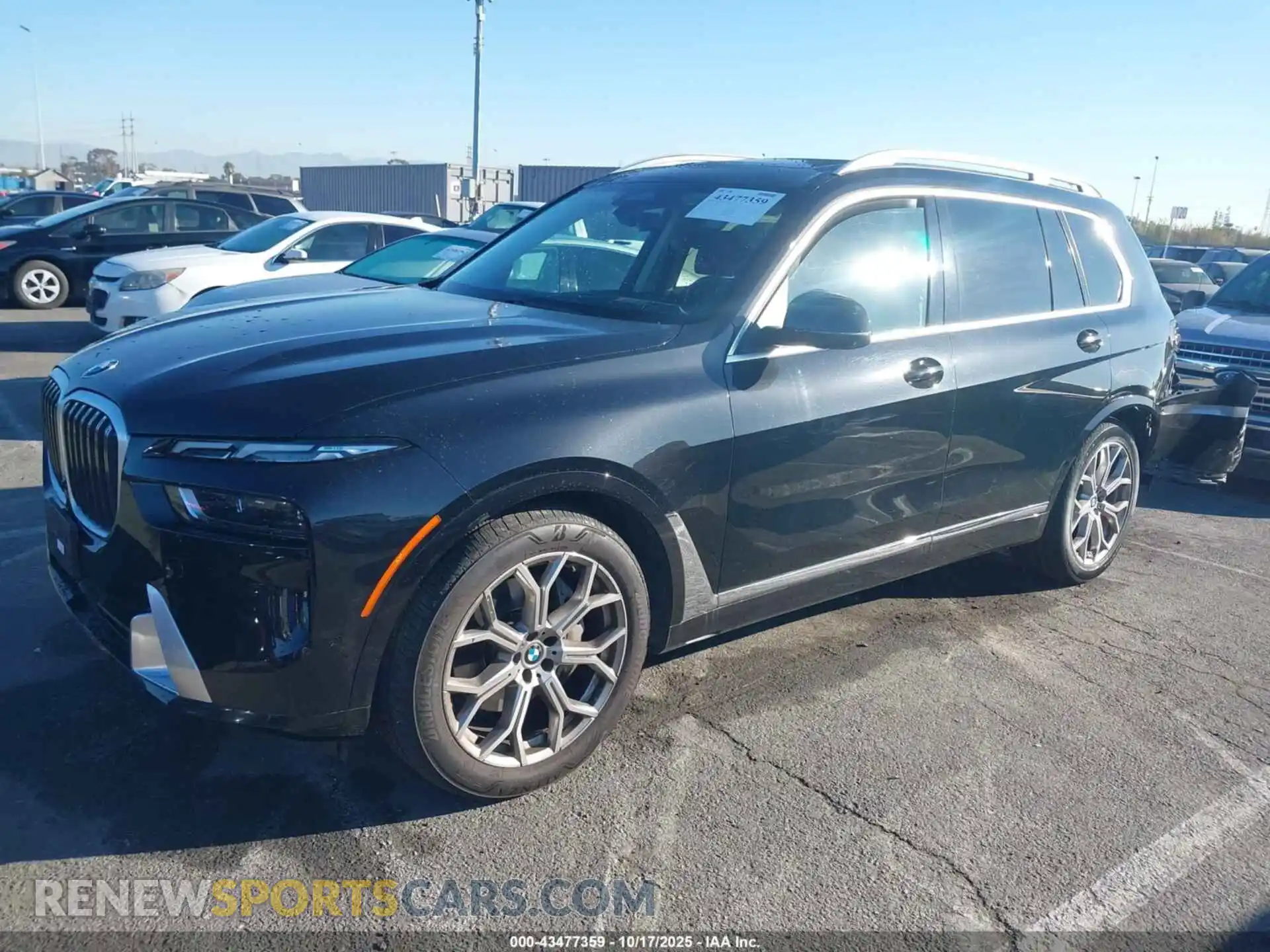 2 fotografías del automóvil dañado 5UX23EM03S9X05153 BMW X7 2025