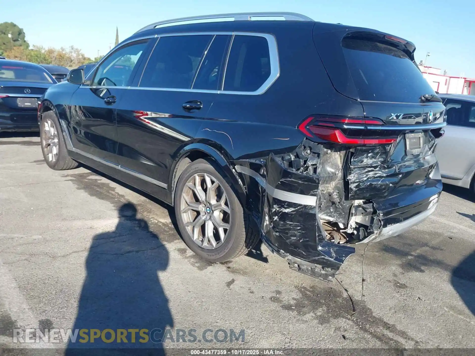 3 fotografías del automóvil dañado 5UX23EM03S9X05153 BMW X7 2025