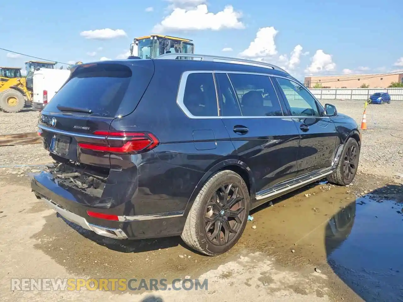 3 Photograph of a damaged car 5UX23EM03S9Y33456 BMW X7 2025