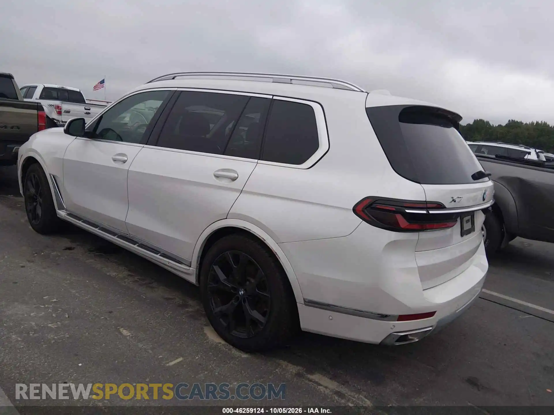 3 fotografías del automóvil dañado 5UX23EM03S9Z24646 BMW X7 2025