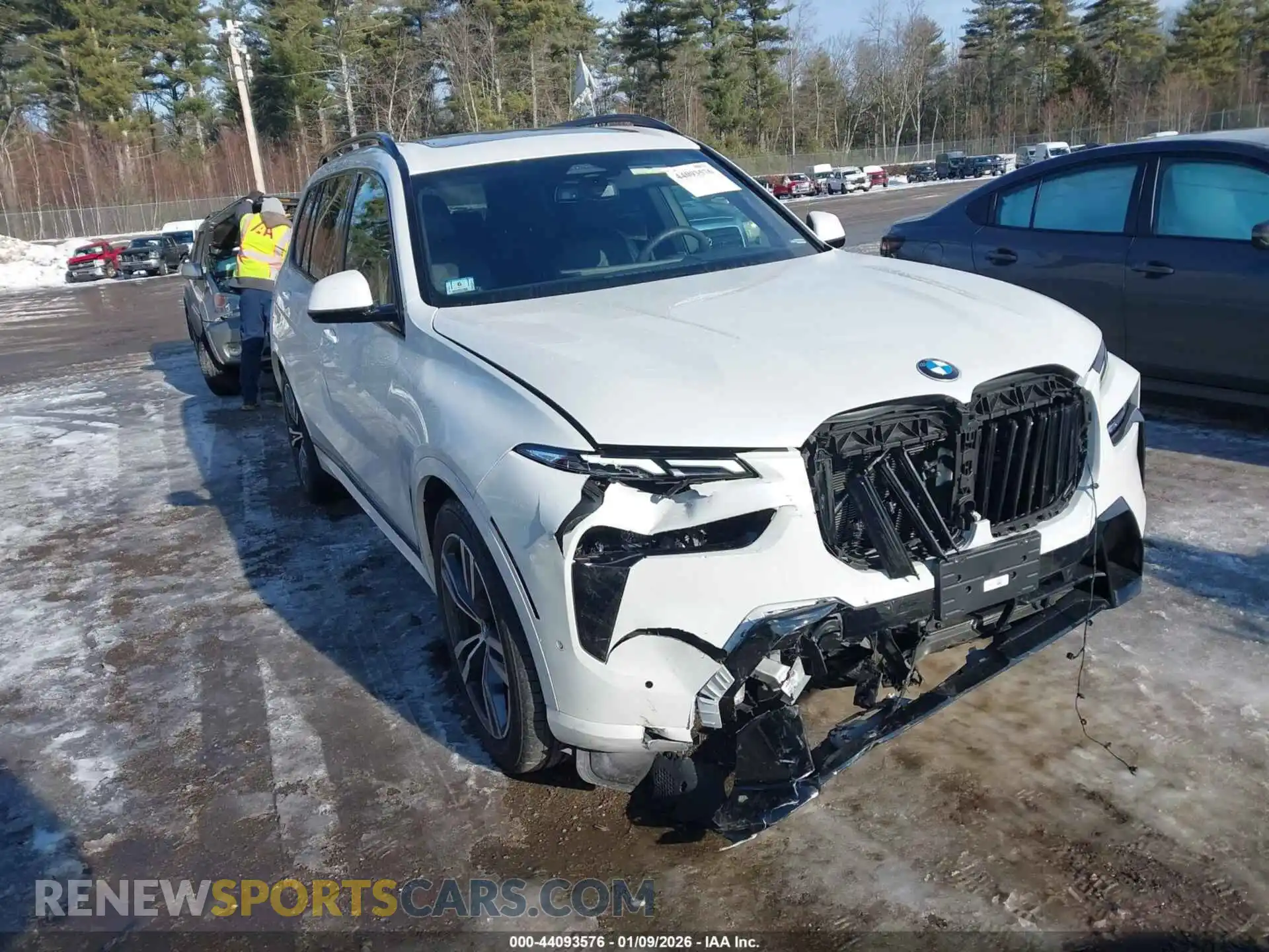 1 fotografías del automóvil dañado 5UX23EM03S9Z64550 BMW X7 2025