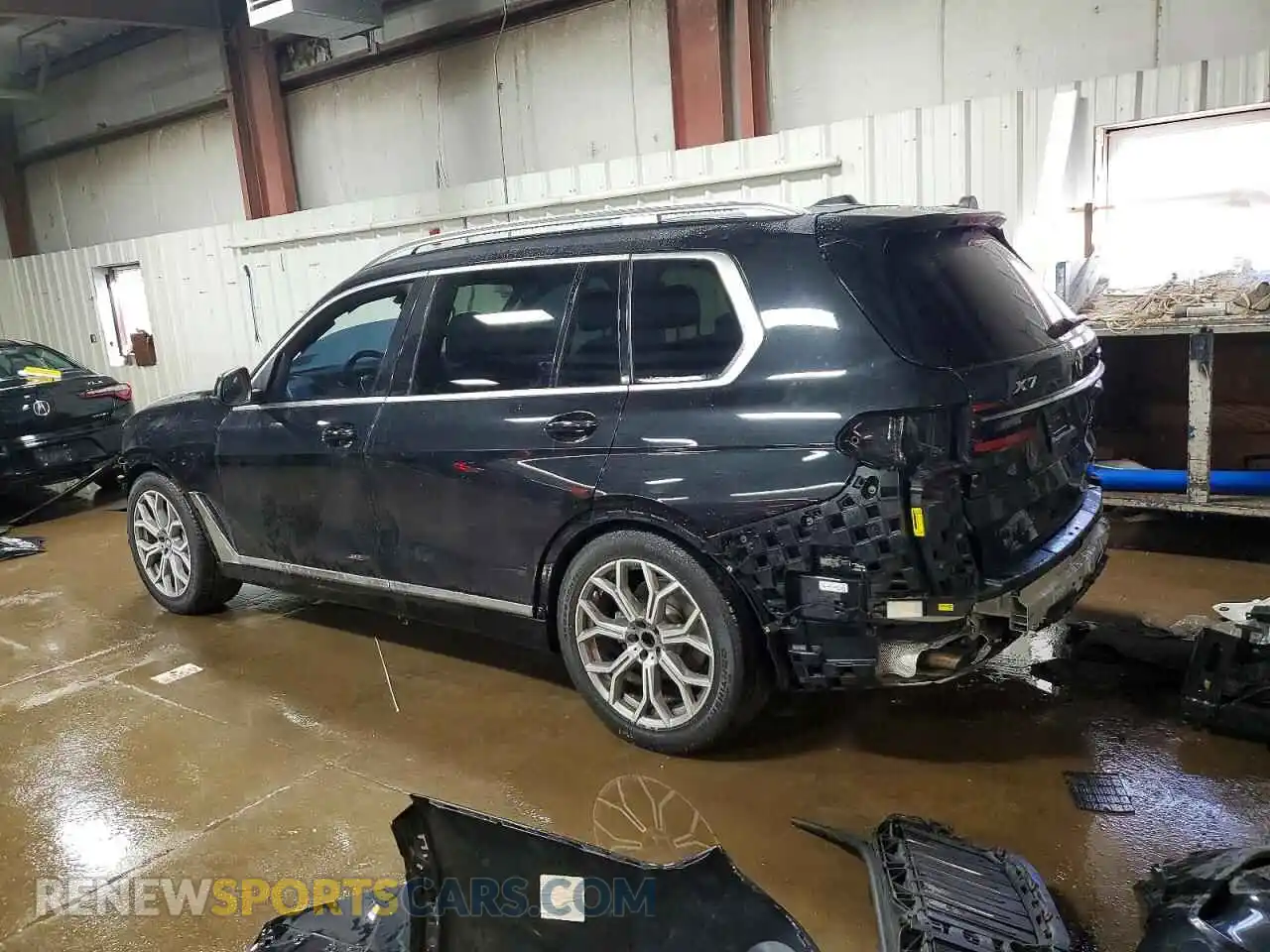 2 Photograph of a damaged car 5UX23EM04S9W58165 BMW X7 2025