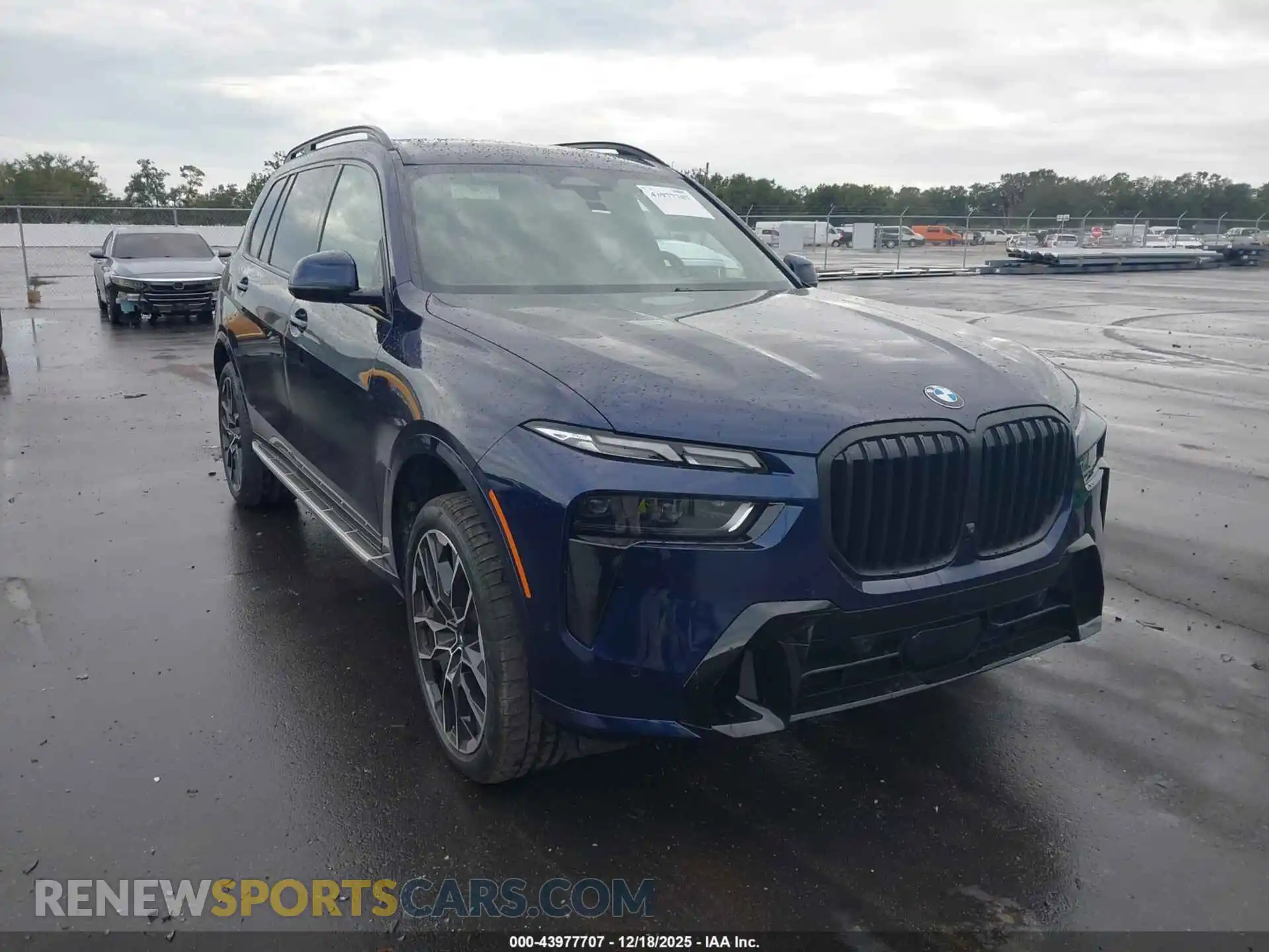 1 Photograph of a damaged car 5UX23EM04S9Y31814 BMW X7 2025