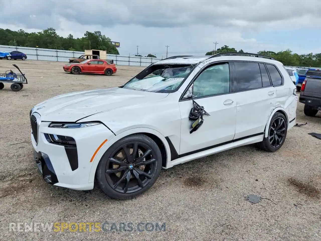 1 Photograph of a damaged car 5UX23EM07S9W54448 BMW X7 2025
