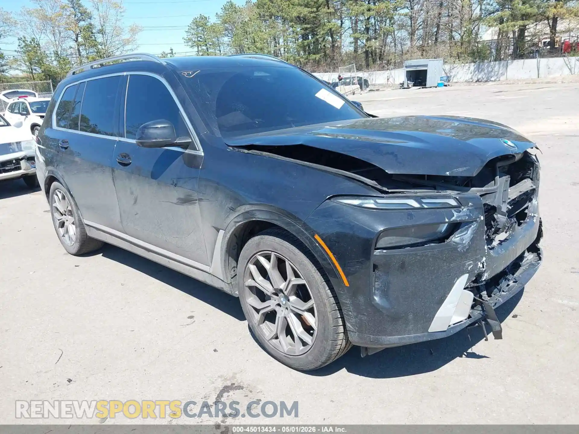 1 Photograph of a damaged car 5UX23EM07S9W65594 BMW X7 2025