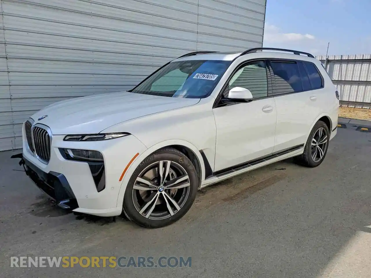1 fotografías del automóvil dañado 5UX23EM07S9Z24049 BMW X7 2025