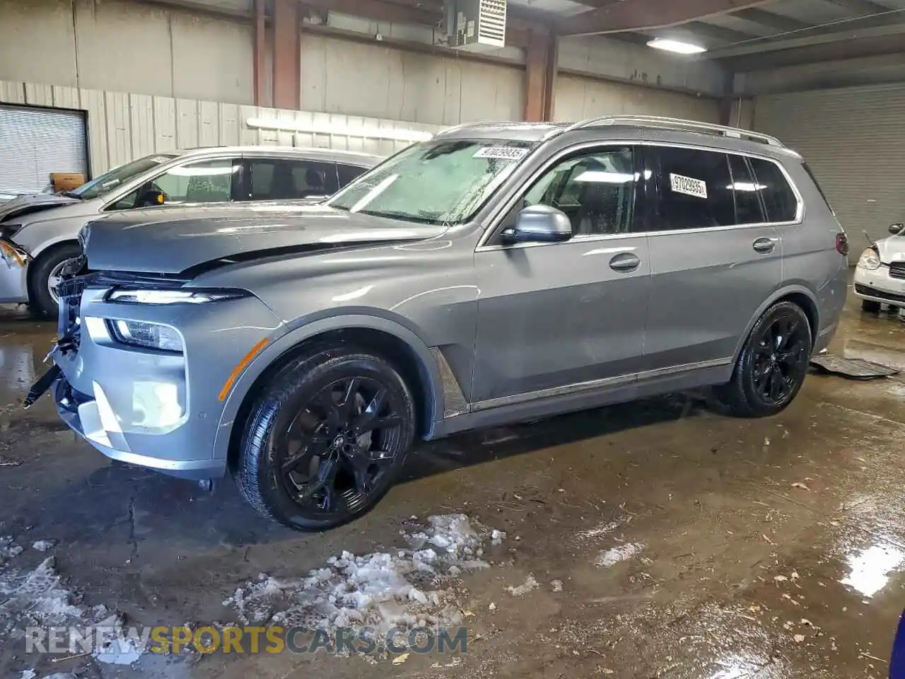 1 Photograph of a damaged car 5UX23EM08S9001109 BMW X7 2025