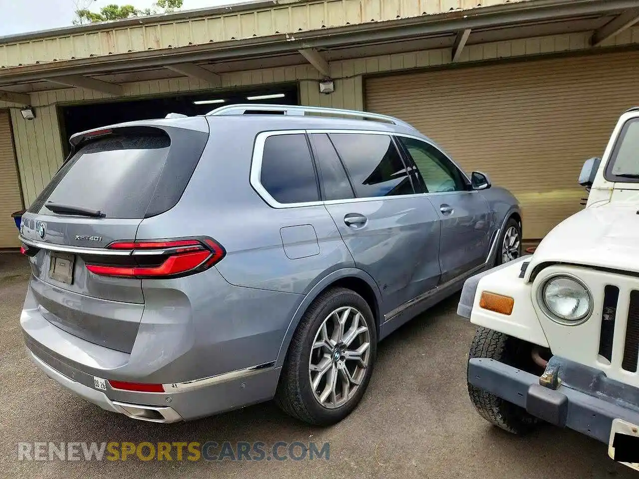 3 fotografías del automóvil dañado 5UX23EM08S9X26256 BMW X7 2025