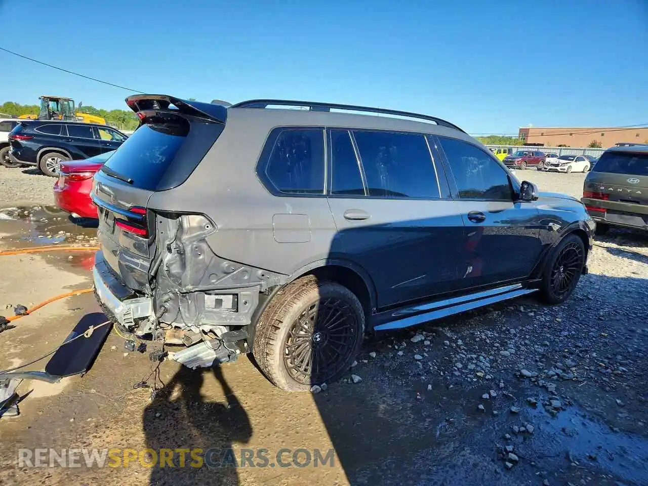 3 fotografías del automóvil dañado 5UX23EM08S9Y82748 BMW X7 2025