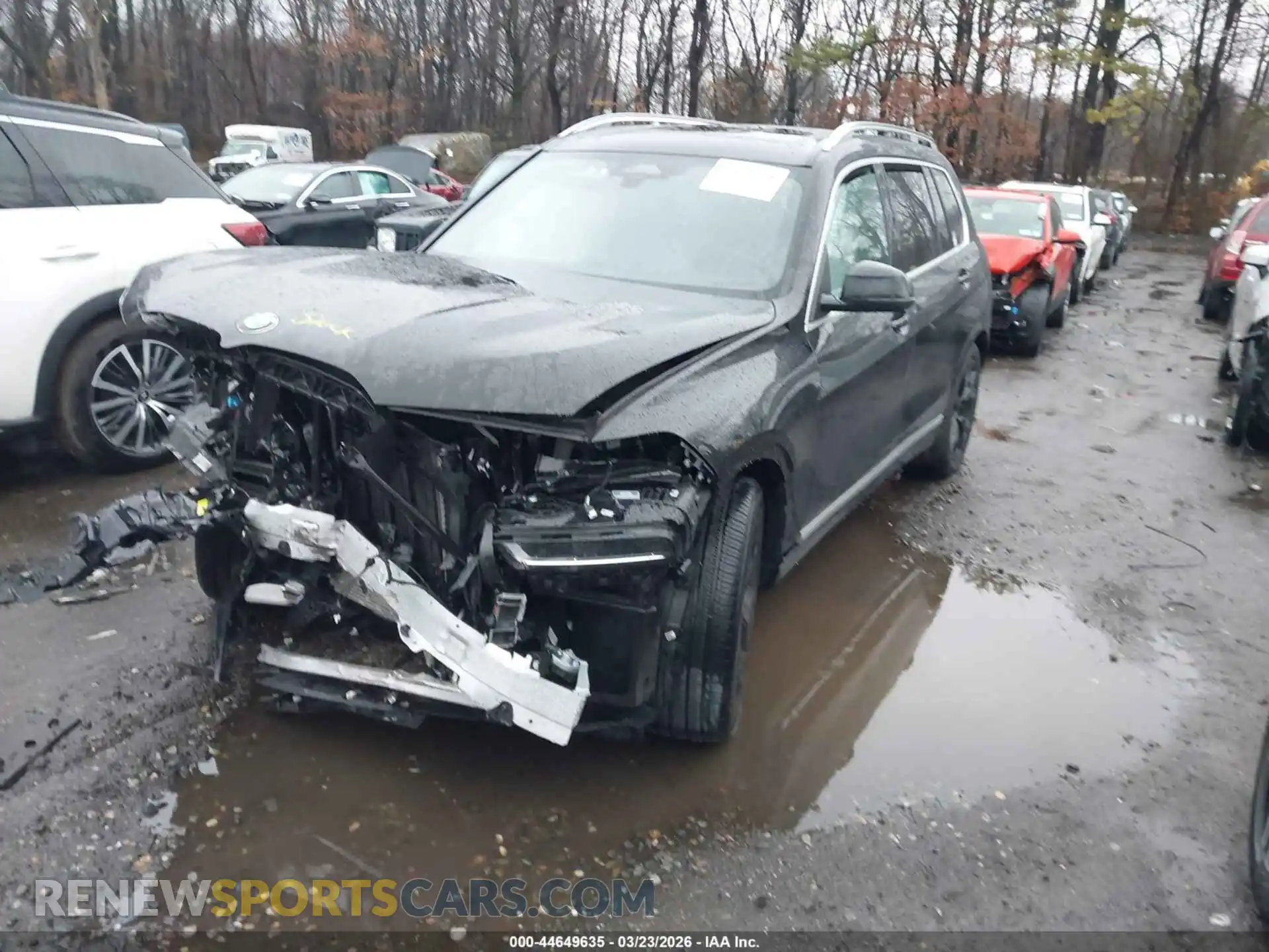 2 Photograph of a damaged car 5UX23EM08S9Z94272 BMW X7 2025