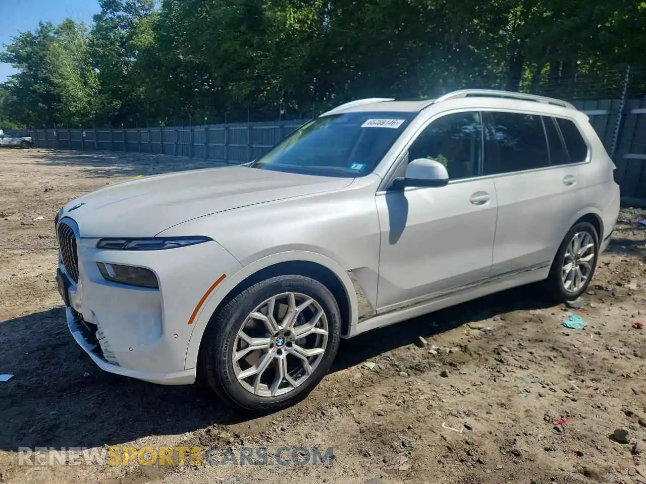 1 Photograph of a damaged car 5UX23EM09S9Y85156 BMW X7 2025
