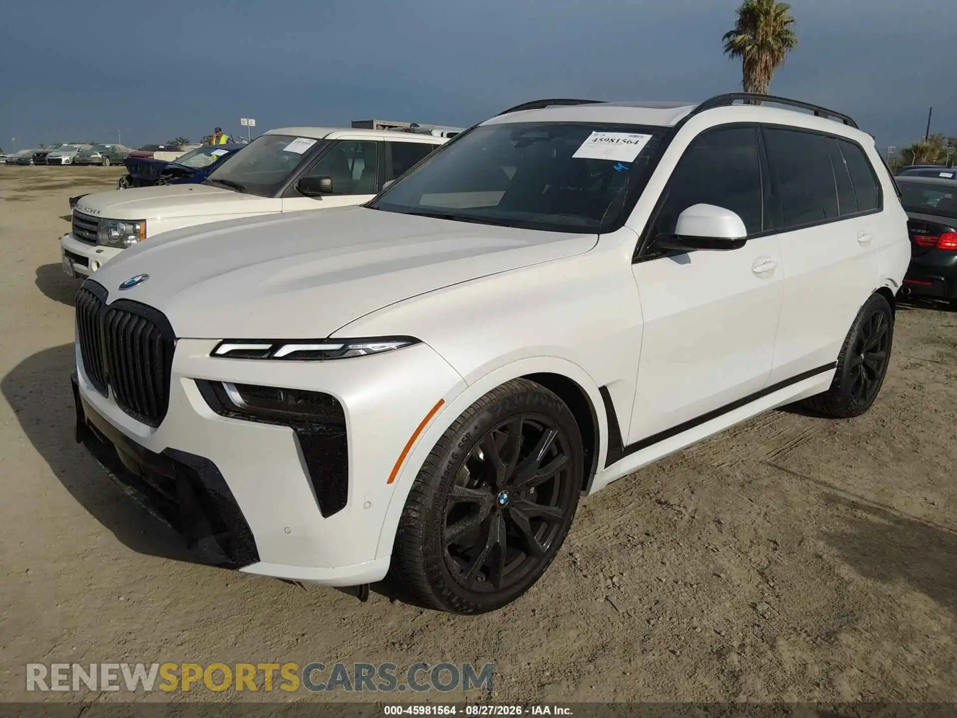 2 Photograph of a damaged car 5UX23EM09S9Z84365 BMW X7 2025