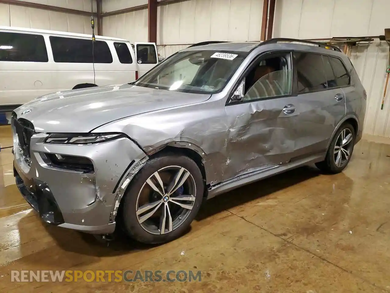 1 Photograph of a damaged car 5UX23EM09S9Z90117 BMW X7 2025