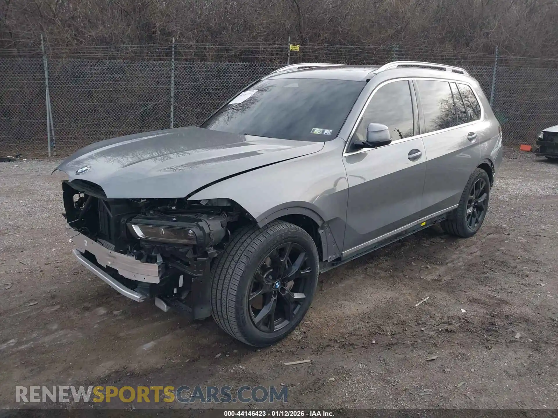 2 Photograph of a damaged car 5UX23EM0XS9W52094 BMW X7 2025