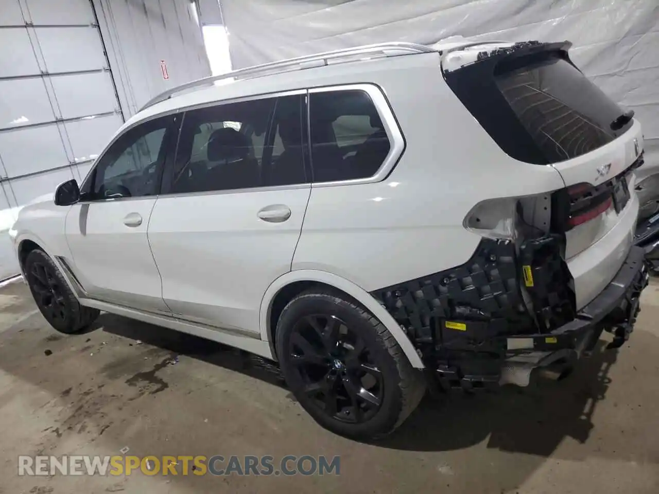 2 Photograph of a damaged car 5UX23EM0XS9W84852 BMW X7 2025